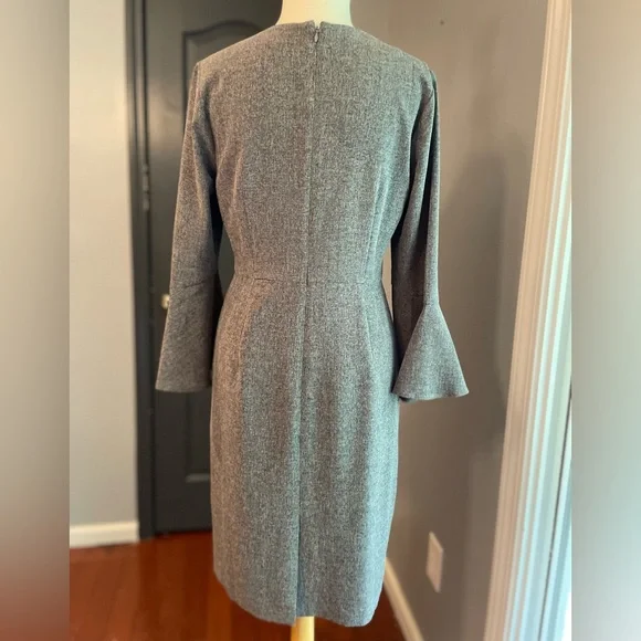 Ann Taylor Career Officecore Minimalist Elegant Gray Bell Sleeve Women's Dress - Picture 4 of 14